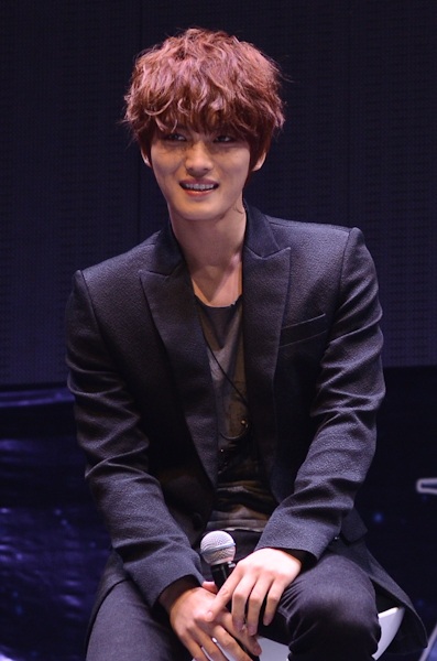 Mỹ nam xứ Hàn Kim Jae joong giấu son môi trong túi xách - 9 Kim Jae Joong đã chia sẻ khá nhiều chuyện thú vị xung quang cuộc sống của mình trên sân khấu