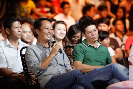 Nhạc sĩ Anh Quân dùng Bảo Trâm để... nịnh Mỹ Linh - 1 Anh Quân khôn khéo dùng Bảo Trâm để... nịnh vợ