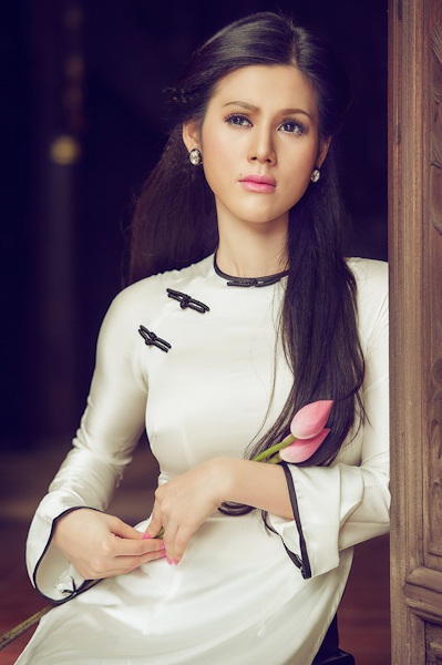 Maria Đinh Phương Ánh dịu dàng với áo dài - 5 Phan Anh