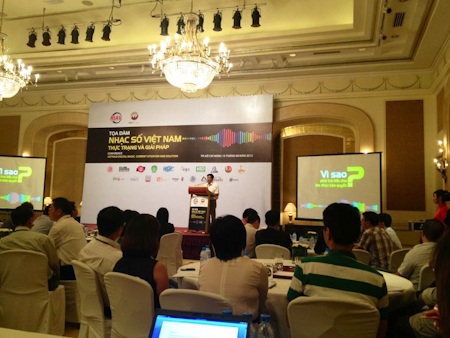 Quang cảnh buổi toạ đàm sáng nay