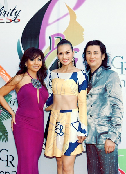 Anh Thư khoe dáng cùng Nguyễn Cao Kỳ Duyên - 6 Anh Thư khoe dáng cùng Nguyễn Cao Kỳ Duyên - 6