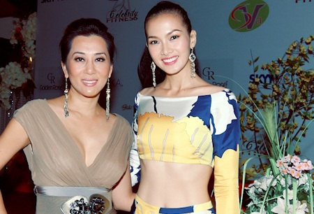 Anh Thư khoe dáng cùng Nguyễn Cao Kỳ Duyên - 3 Anh Thư khoe dáng cùng Nguyễn Cao Kỳ Duyên - 3