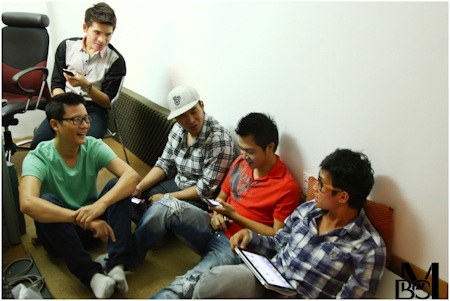 Hoàng Bách, Hà Anh Tuấn, Lê Hiếu hát mừng xuân  - 5