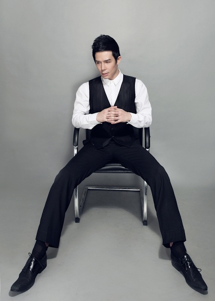 Nathan Lee: "Tôi dễ đánh mất mình khi yêu" - 4