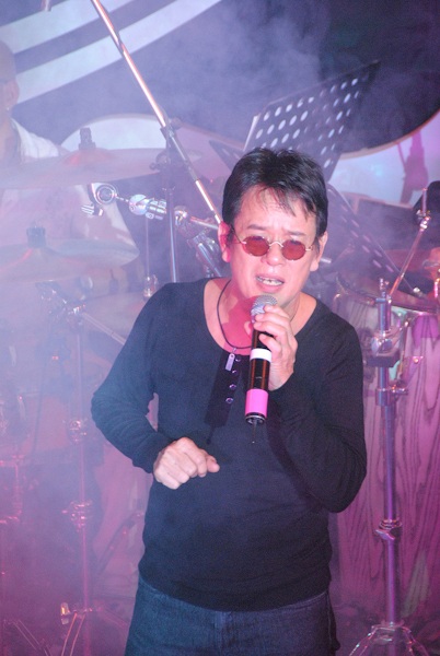Quang Dũng chung vui cùng Nhạc sĩ Lê Quang - 6 Quang Dũng chung vui cùng Nhạc sĩ Lê Quang - 6