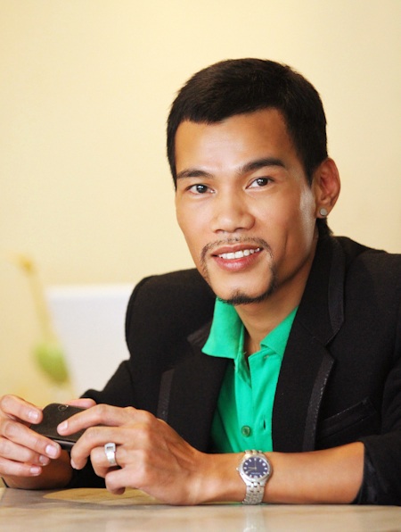 NTK Tiến Lợi: Tôi làm đại gia cho nhiều người mẫu - 1 NTK Tiến Lợi: Tôi làm đại gia cho nhiều người mẫu - 1