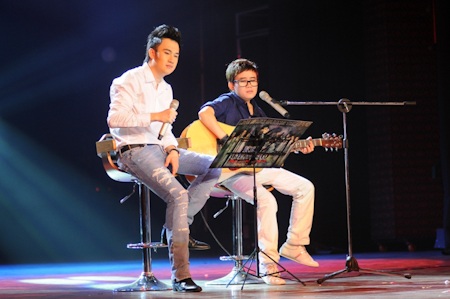 Dương Triệu Vũ "đa sắc" trong liveshow - 17 Ngoài những bản phối mới,