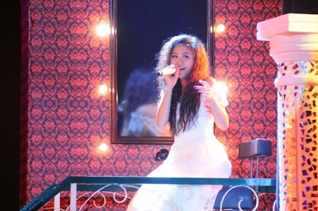 Dương Triệu Vũ "đa sắc" trong liveshow - 3 Tác ph