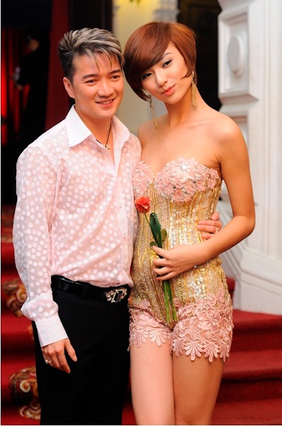 Xuân Lan bất ngờ... hôn môi Mr Đàm - 7 Hồng Quế và Mr Đàm