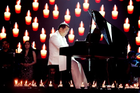 Minh Khang - Thuý Hạnh lo tết cho trẻ em nghèo - 1 Minh Khang đối thoại ký ức