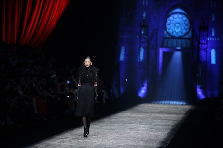 "Gái một con" Linh Nga trên sàn diễn thời trang - 8 Xuân Lan