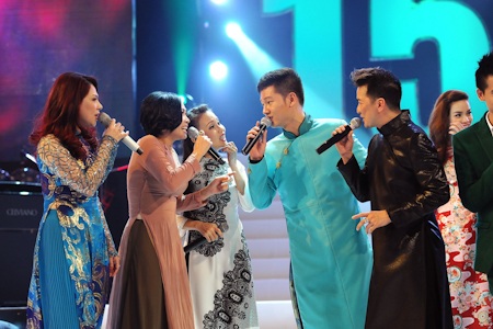 Đàm Vĩnh Hưng đóng giả Thanh Lam - 17 Màn hát đối đáp giữac các ca sĩ