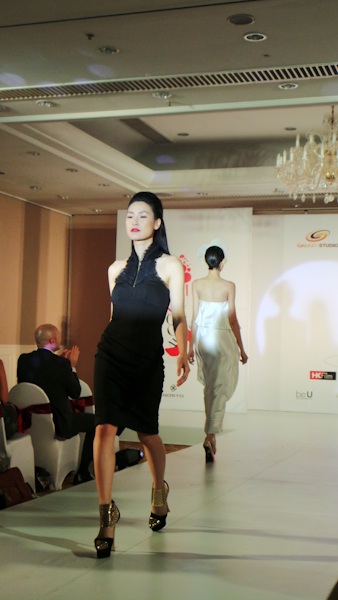 Phương Mai, Trúc Diễm đóng phim của Kathy Uyên - 1 Kathy Uyên vào vai một NTK thời trang
