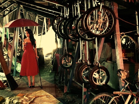 Sau một thời gian khá dài vắng bóng, cô quay trở lại với MV mới có tên