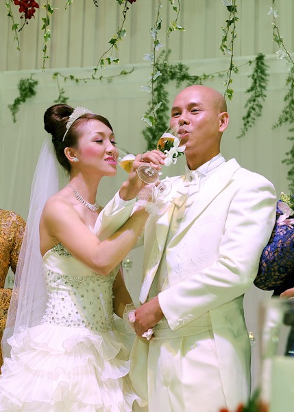 Phan Đinh Tùng hạnh phúc trong ngày cưới - 11 Phan Đinh Tùng hạnh phúc trong ngày cưới - 11