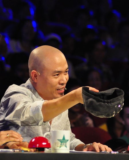 Cậu bé Việt Nam 10 tuổi làm bản sao của Michael Jackson  - 2