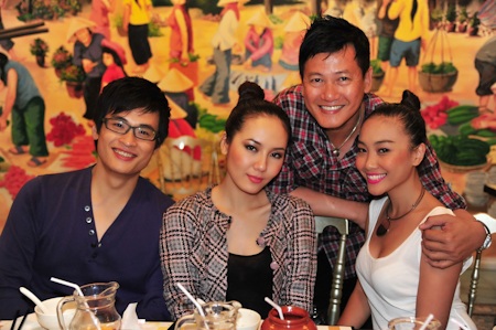 Bạn bè mừng sinh nhật Đoan Trang - 12 Bạn bè mừng sinh nhật Đoan Trang - 12