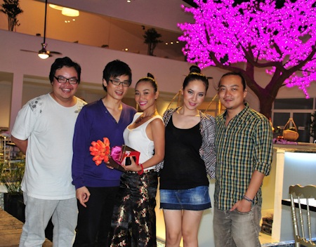 Bạn bè mừng sinh nhật Đoan Trang - 15 Bạn bè mừng sinh nhật Đoan Trang - 15