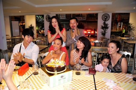 Bạn bè mừng sinh nhật Đoan Trang - 19 Bạn bè mừng sinh nhật Đoan Trang - 19