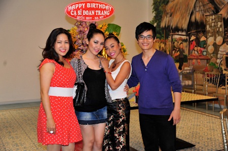 Bạn bè mừng sinh nhật Đoan Trang - 2 Bạn bè mừng sinh nhật Đoan Trang - 2