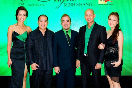 Phan Đinh Tùng dẫn vợ mới cưới đến mừng Minh Khang - 1 Phan Đinh Tùng dẫn vợ mới cưới đến mừng Minh Khang