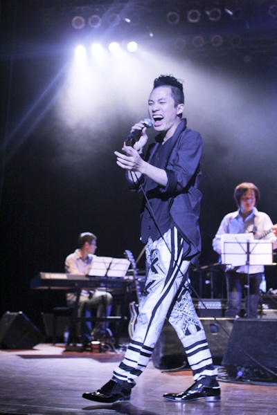 Tùng Dương "chơi" Jazz với các nghệ sĩ châu Á - 9 Tùng Dương "chơi" Jazz với các nghệ sĩ châu Á - 9