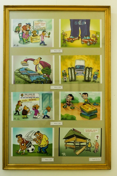 Sâu cay triển lãm tranh biếm hoạ - 13 Sâu cay triển lãm tranh biếm hoạ