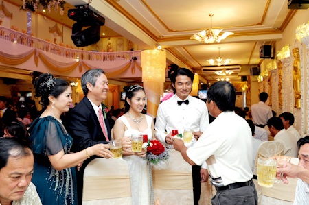 Vợ chồng Quách Ngọc Ngoan hạnh phúc trong ngày cưới - 16 Vợ chồng Quách Ngọc Ngoan hạnh phúc trong ngày cưới