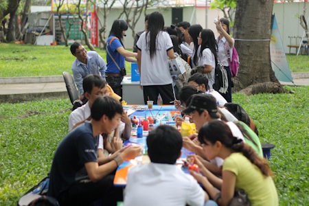 Khai mạc hội chợ sách TPHCM lần 7 - 6 Khai mạc hội chợ sách TPHCM lần 7