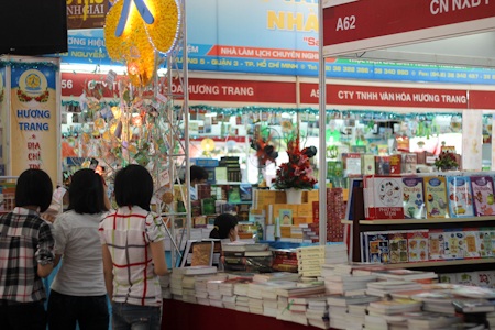 Khai mạc hội chợ sách TPHCM lần 7 - 7 Khai mạc hội chợ sách TPHCM lần 7