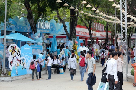 Khai mạc hội chợ sách TPHCM lần 7 - 8 Khai mạc hội chợ sách TPHCM lần 7