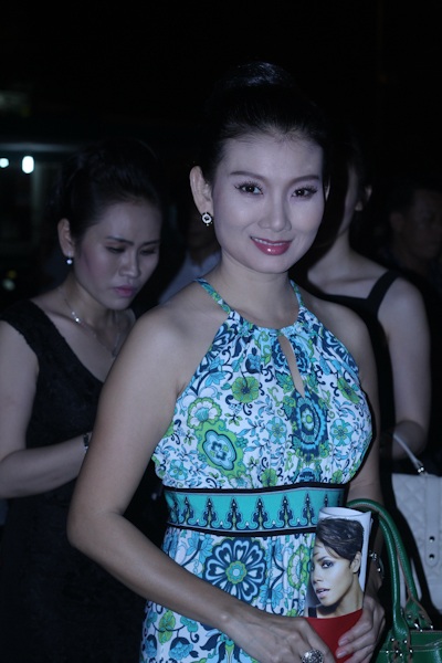 Con gái Trương Ngọc Ánh “quấn” ba hơn mẹ - 5 Con gái Trương Ngọc Ánh “quấn” ba hơn mẹ