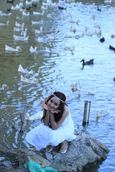 Vy Oanh làm MV về quê hương đất nước - 2 Vy Oanh làm MV về quê hương đất nước