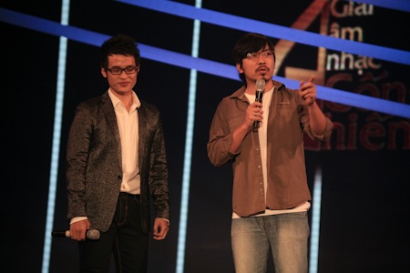 Tùng Dương lập kỷ lục, vợ chồng Mỹ Linh cùng chiến thắng - 2 Tùng Dương lập kỷ lục, vợ chồng Mỹ Linh cùng chiến thắng