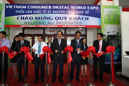 Khai mạc Triển lãm công nghệ VCW 2012 - 1 Khai mạc Triển lãm công nghệ VCW 2012