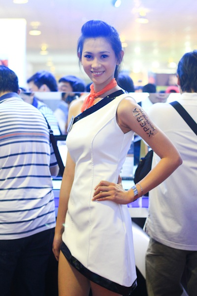 Người đẹp khoe dáng tại triển lãm công nghệ VCW 17 - 13 Triển lãm sẽ còn kéo dài từ ngày 30/8 tới 2/9 tới đây.