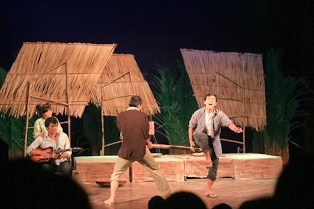 Đời Như Ý chưa thực sự "như ý" - 4 Một số hình ảnh trong vở kịch