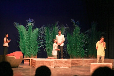 Đời Như Ý chưa thực sự "như ý" - 6 Một số hình ảnh trong vở kịch