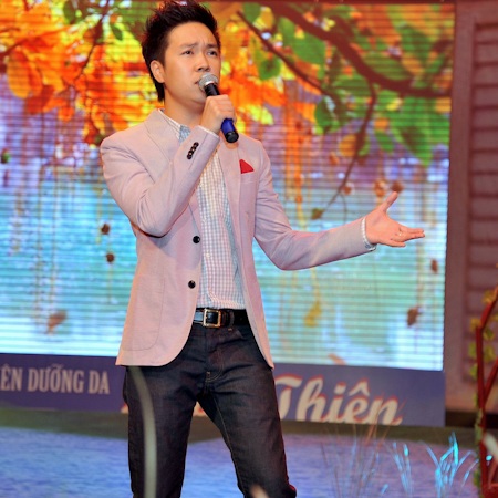 Lê Hiếu hát Nỗi lòng người đi