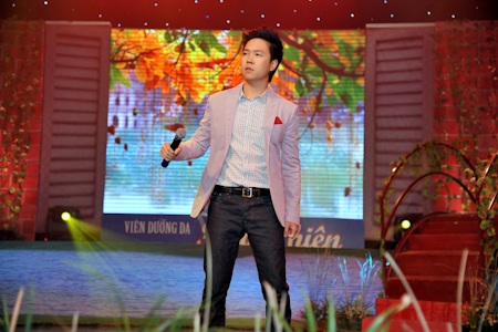 Lê Hiếu hát Nỗi lòng người đi