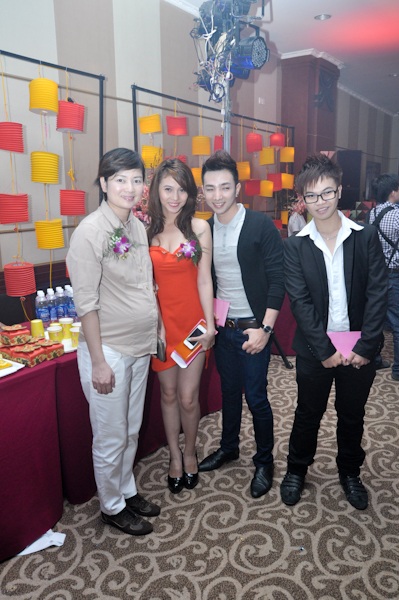 Bụng bầu của Thuý Vinh đã khá lớn