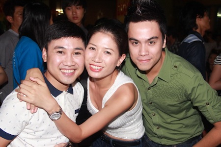 Nghệ sĩ tri ân ngày giỗ tổ - 15 Lễ giỗ tổ còn là dịp để các nghệ sĩ có thể gặp gỡ, hàn huyên