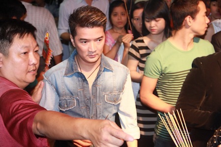 Nghệ sĩ tri ân ngày giỗ tổ - 10 Đàm Vĩnh Hưng