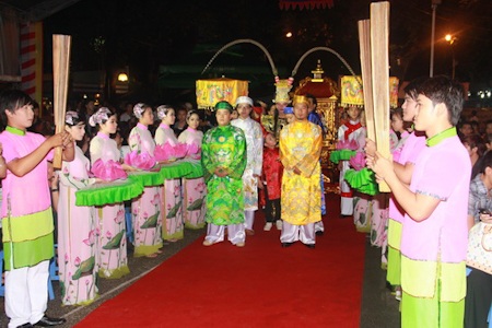 Nghệ sĩ tri ân ngày giỗ tổ - 6 Buổi lễ diễn ra với đầy đủ nghi thức