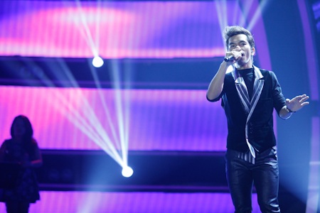 Hoàng Quyên "hát như lên đồng" - 9 Ya Suy trình diễn Ngày xưa em đến