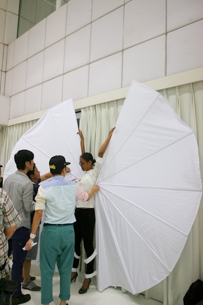 Lâm Thu Hằng sẽ "tung cánh" ở vị trí Vơ đét - 2 Các NTK phải rất vất vả với Thu Hằng