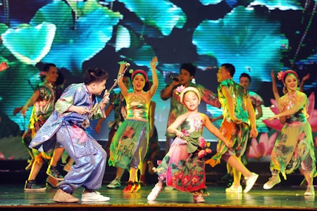 Linh Nga thăng hoa với Sen - 8 Linh Nga thăng hoa với Sen