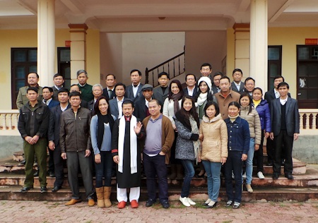 Cụ già này đã 94 tuổi nhưng vẫn phải nỗ lực để mưu sinh