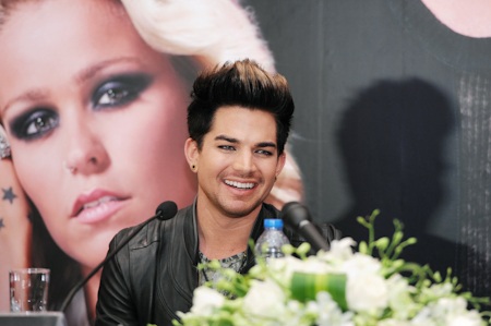 Adam Lambert tỏ ra là một người rất hài hước