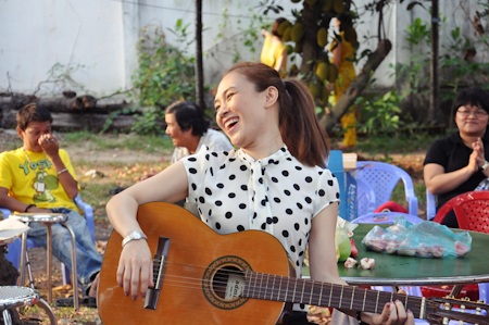 Mỹ Tâm tới thăm các nghệ sĩ neo đơn - 7 Cô cũng sẵn sàng hát những ca khúc chưa từng thể hiện trước đây